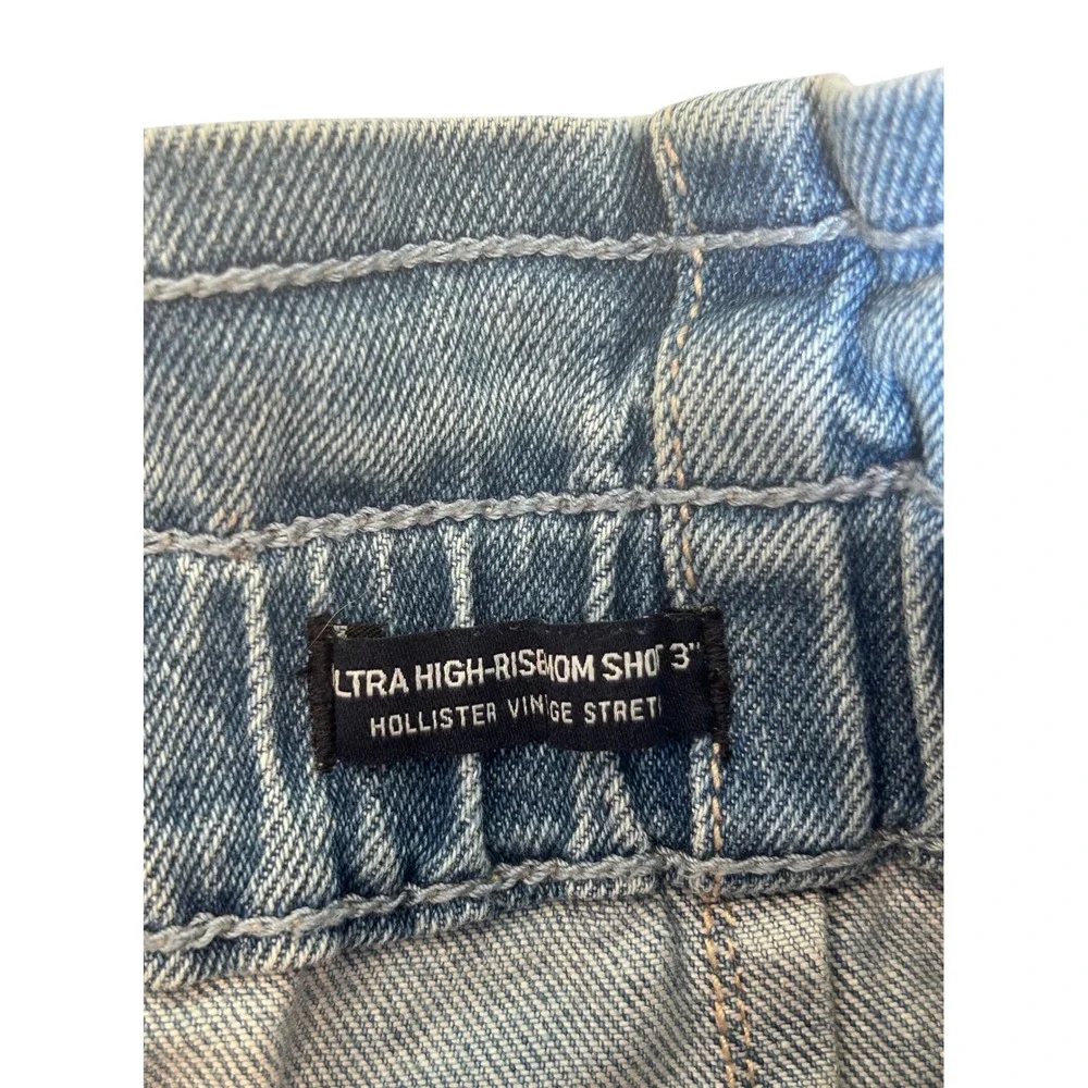 Hollister Ultra High-Rise Mom Shorts Light Wash Paperbag Waist Denim Size 9 W29